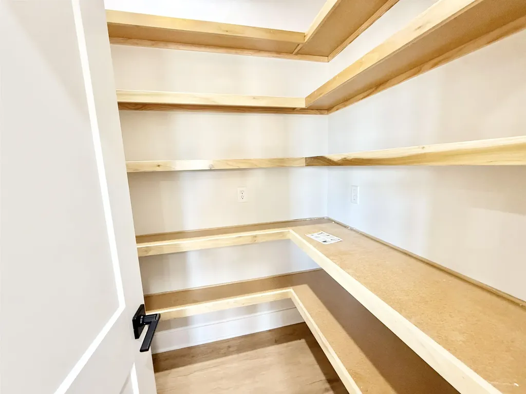 5404 N Toben Court Bel Aire KS 67226