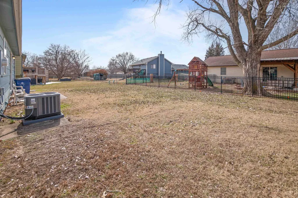 307 N Sioux Street Kechi KS 67067