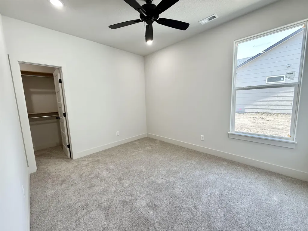 5408 N Toben Court Bel Aire KS 67226