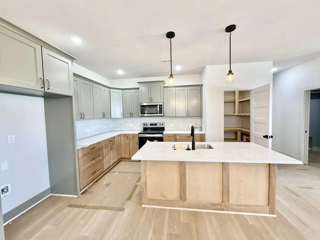 5408 N Toben Court Bel Aire KS 67226