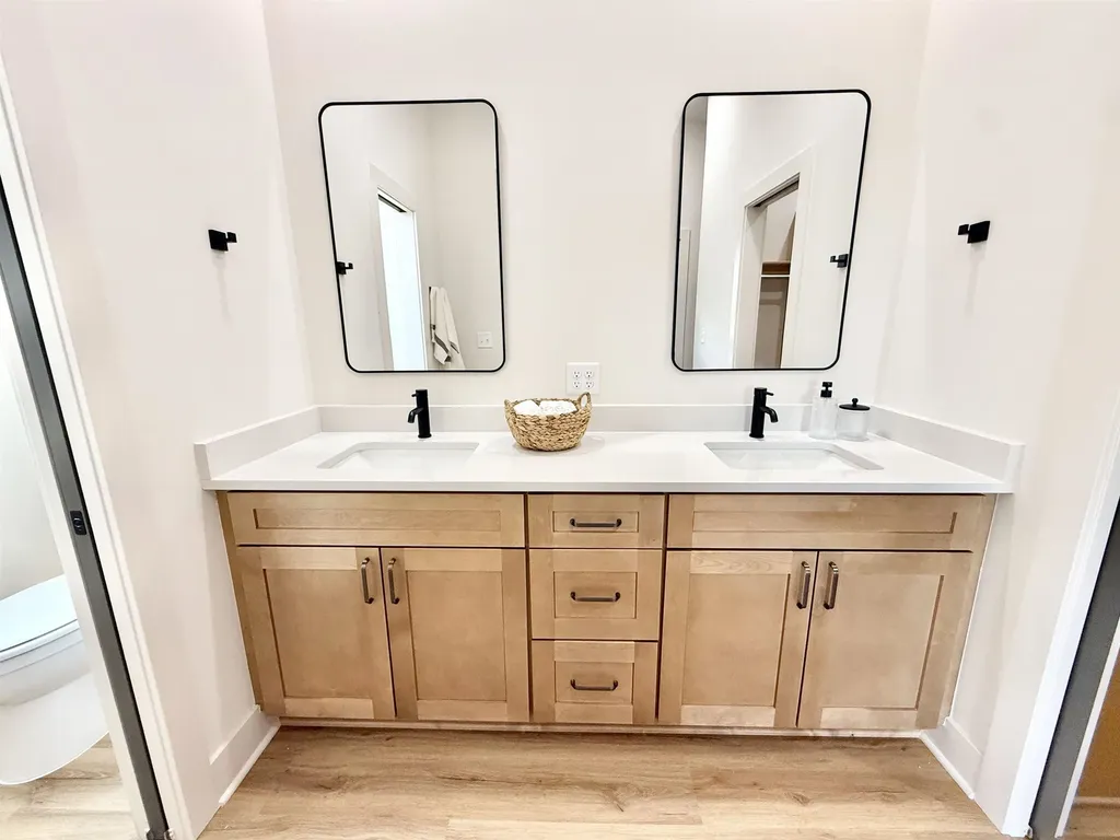 5412 N Toben Court Bel Aire KS 67226