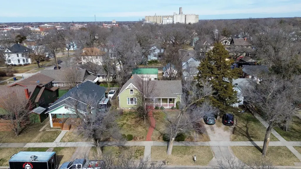308 E 2nd Street Newton KS 67114
