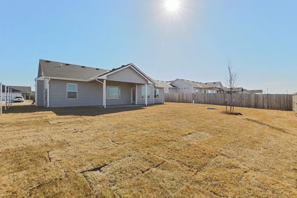 596 W Long Path Court Goddard KS 67052
