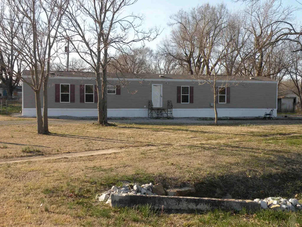 444 S Wabash Howard KS 67349