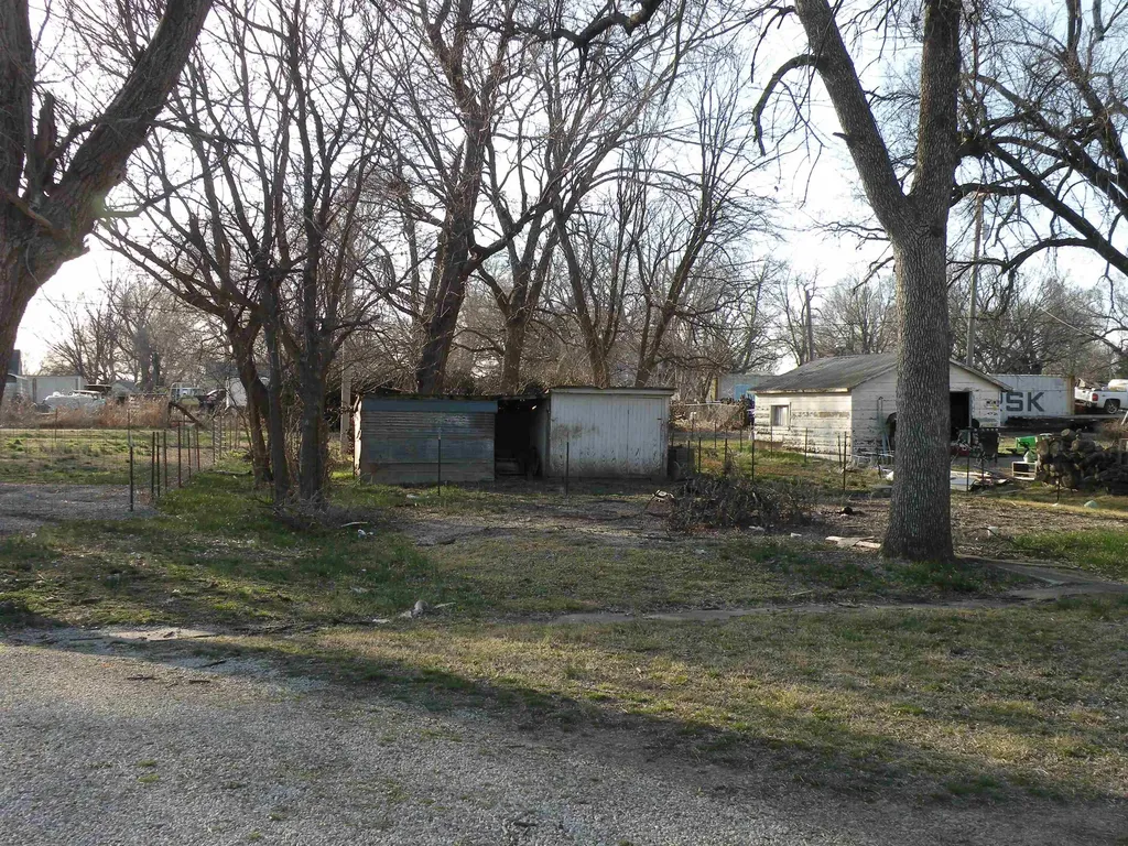 444 S Wabash Howard KS 67349