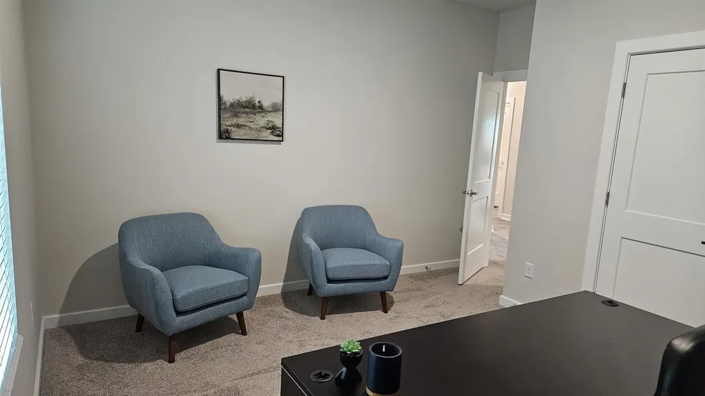 916 N Forestview Court Wichita KS 67235