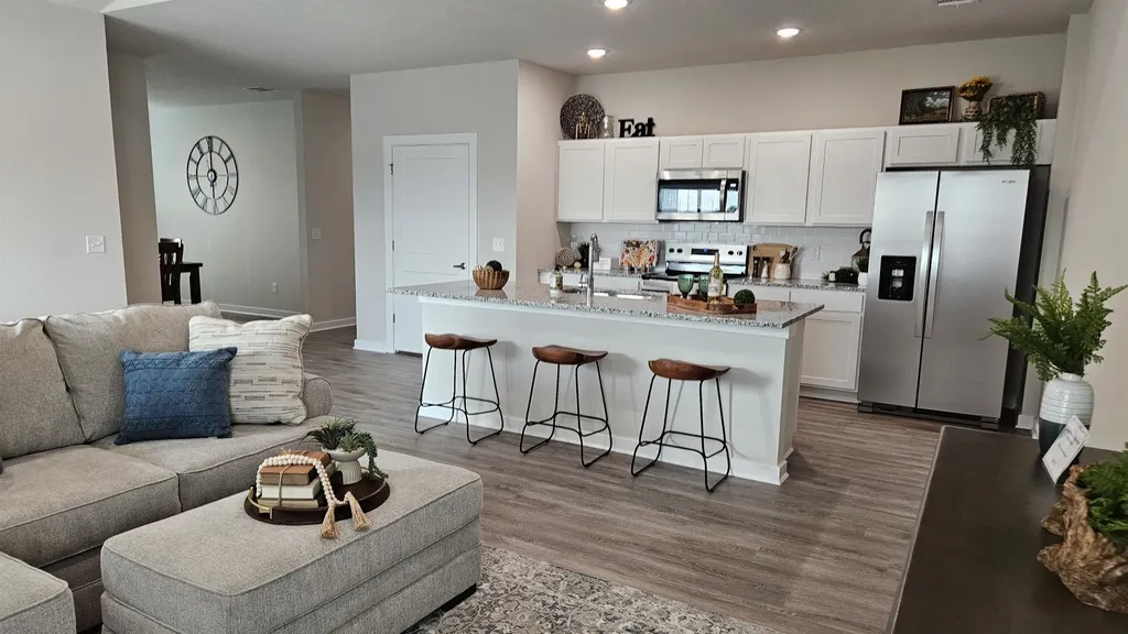 916 N Forestview Court Wichita KS 67235