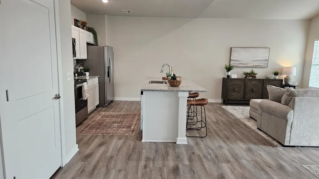 916 N Forestview Court Wichita KS 67235