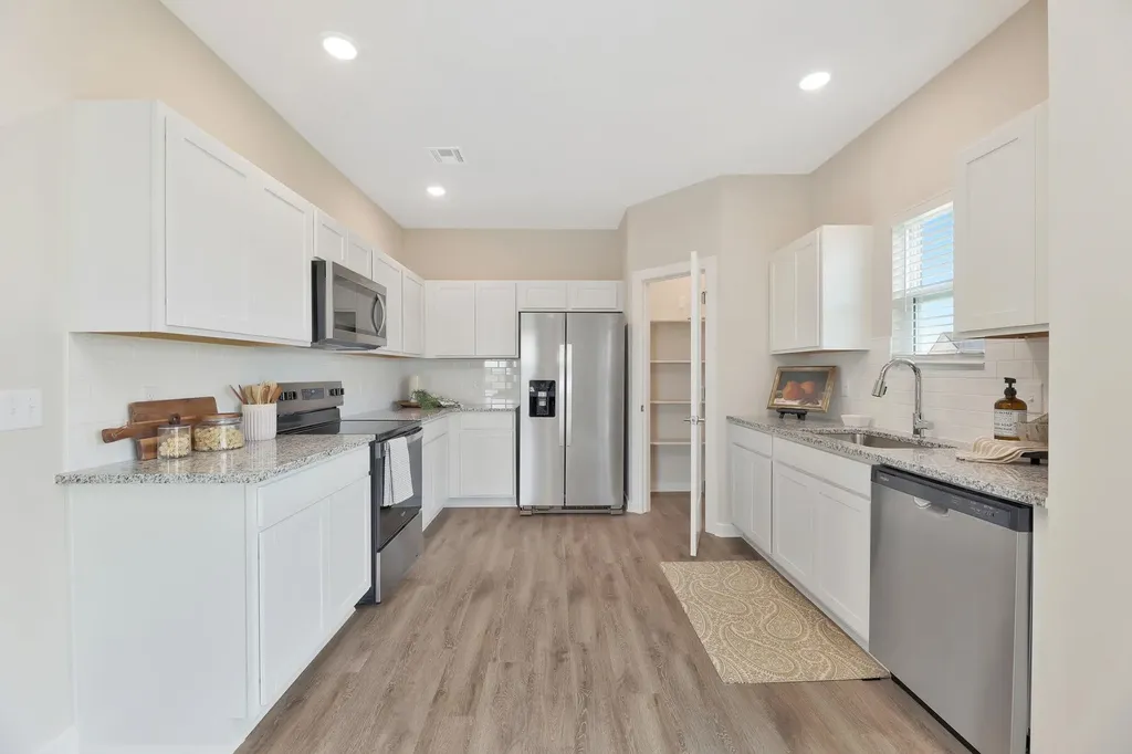 920 N Forestview Court Wichita KS 67235