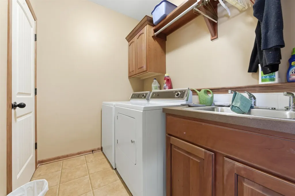 1219 E Waters Edge Street Derby KS 67037