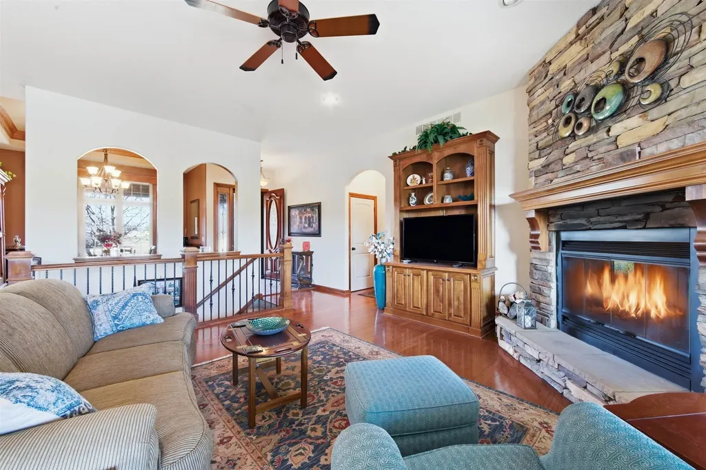 1219 E Waters Edge Street Derby KS 67037