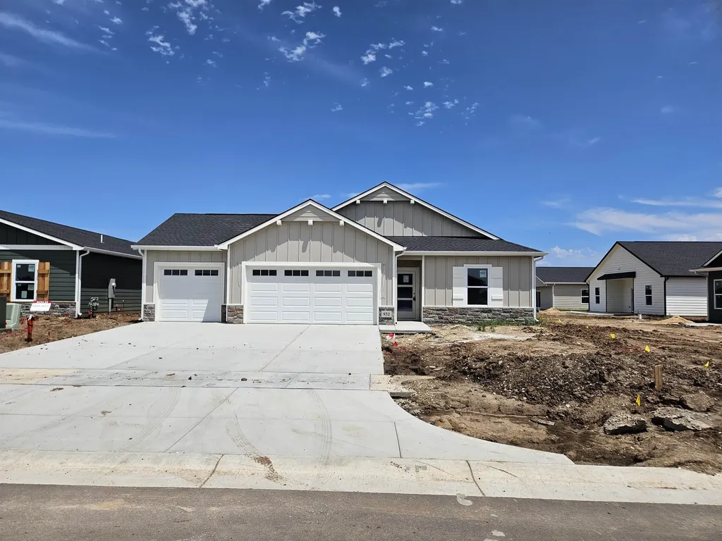 932 N Forestview Street Wichita KS 67235