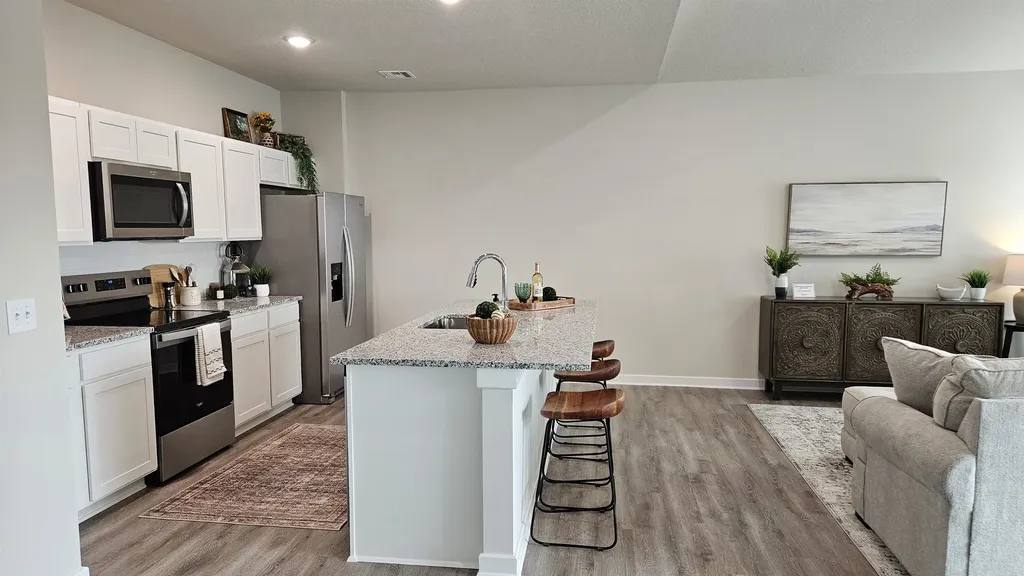 932 N Forestview Street Wichita KS 67235
