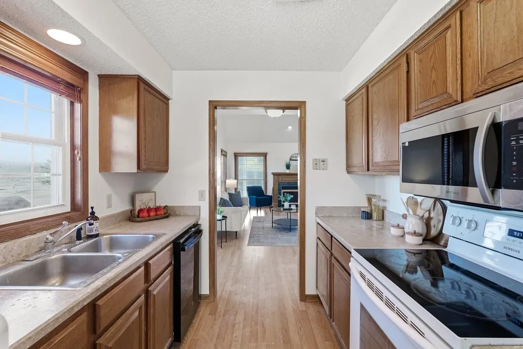 8018 E Woodspring Way Wichita KS 67226