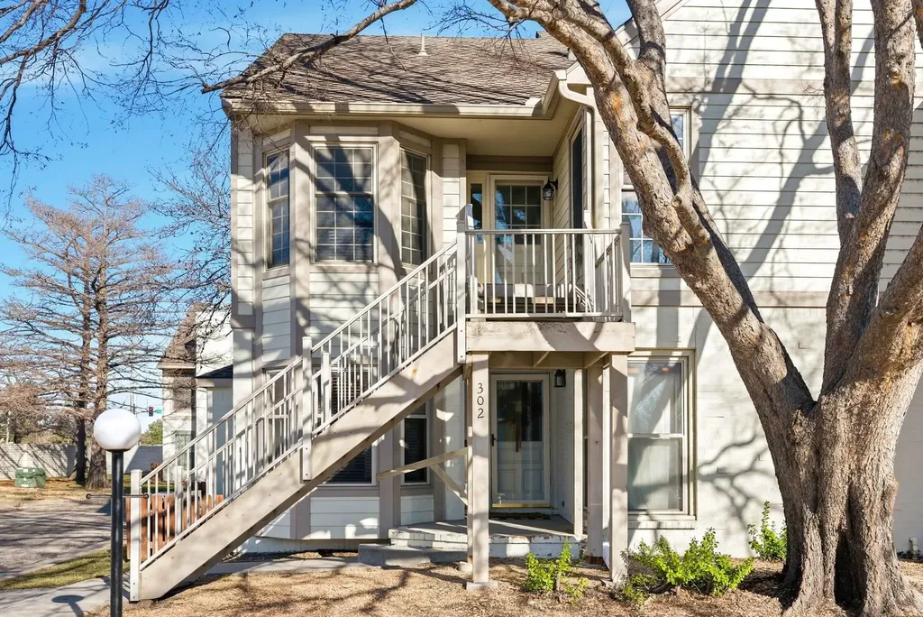 8018 E Woodspring Way Wichita KS 67226