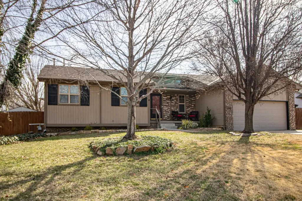 742 N Sullivan Mulvane KS 67110