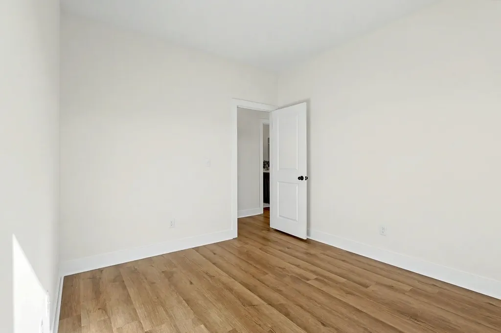 3821-3823 S Bluelake Court Wichita KS 67215