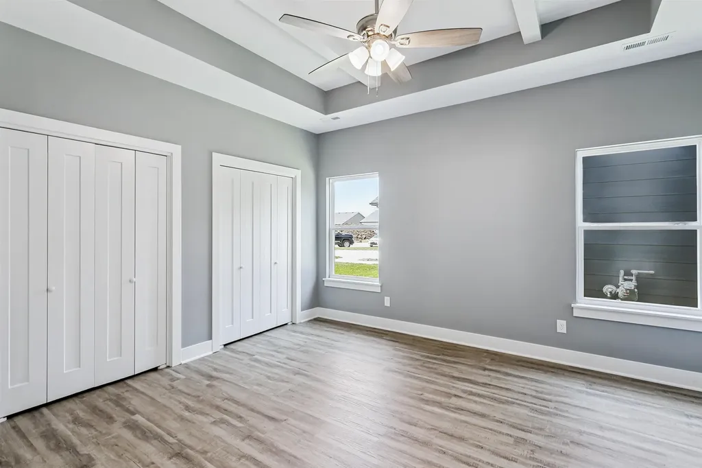 8974 E Forbes Circle Bel Aire KS 67226