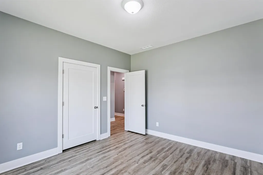 8974 E Forbes Circle Bel Aire KS 67226