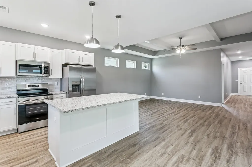 8974 E Forbes Circle Bel Aire KS 67226