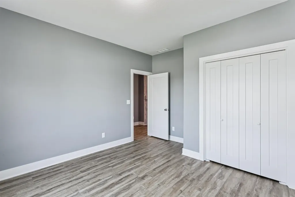 8974 E Forbes Circle Bel Aire KS 67226