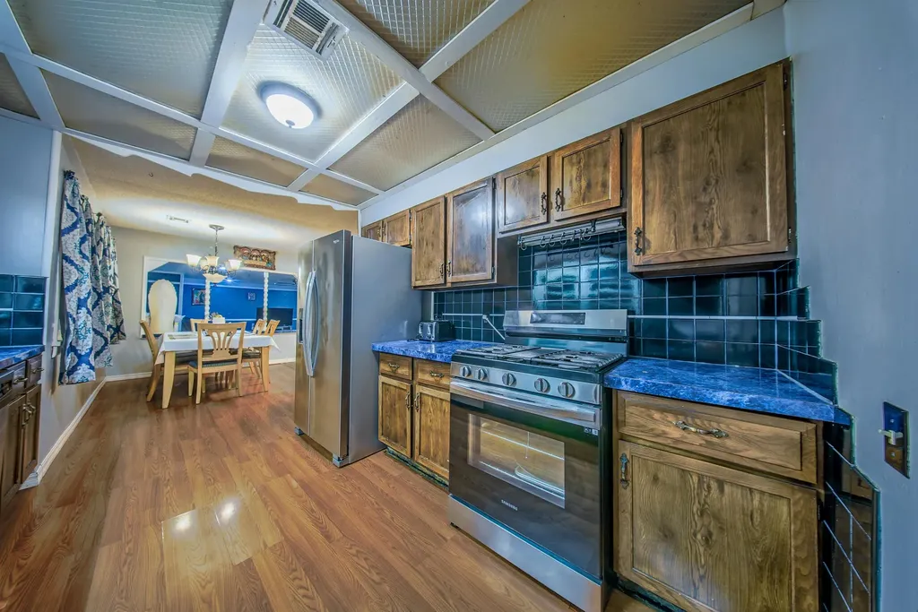 113 S Country Club Road Arkansas City KS 67005