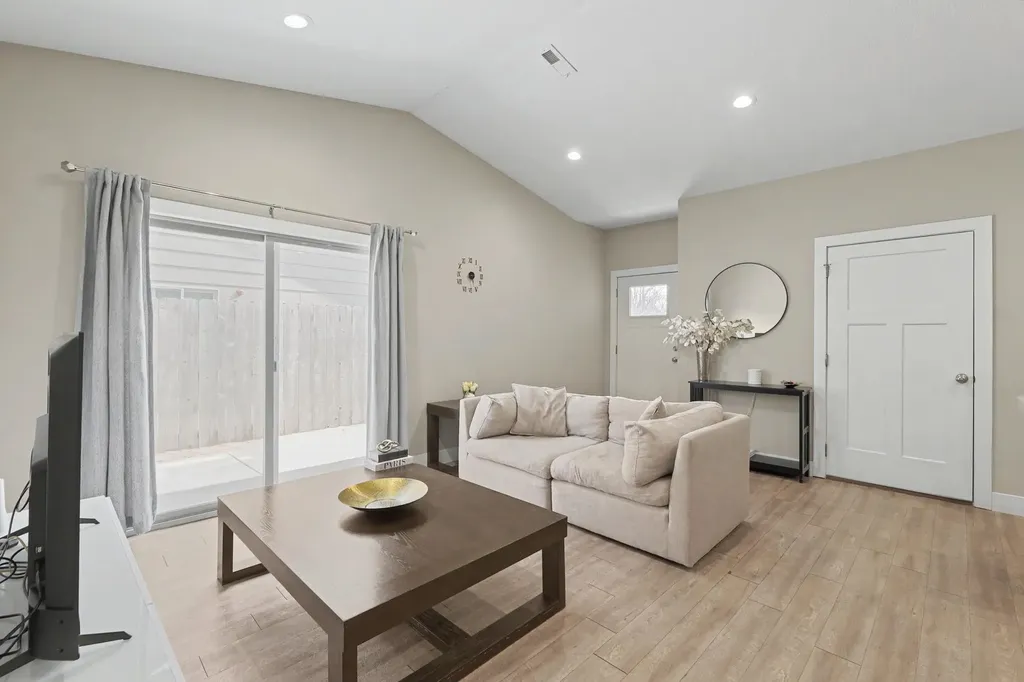 3308 E Aster Street Derby KS 67037