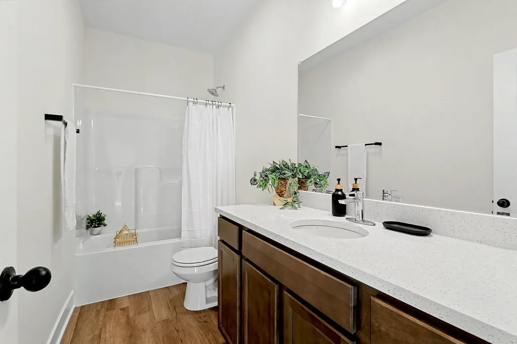 3755 S Bluelake Court Wichita KS 67215