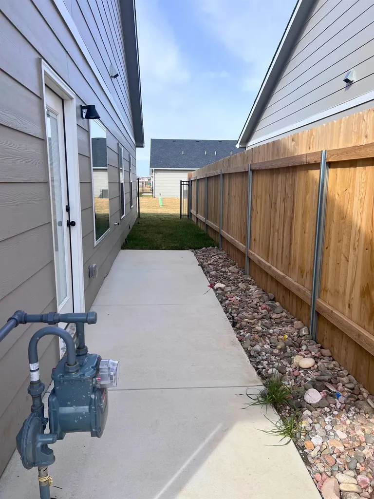 3755 S Bluelake Court Wichita KS 67215
