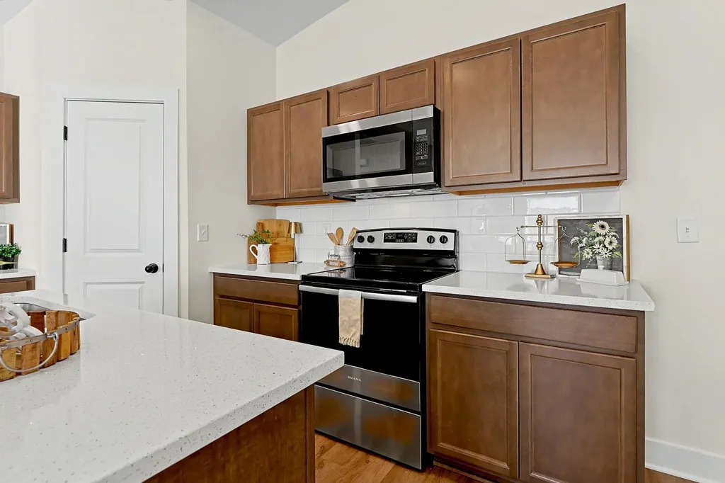3755 S Bluelake Court Wichita KS 67215