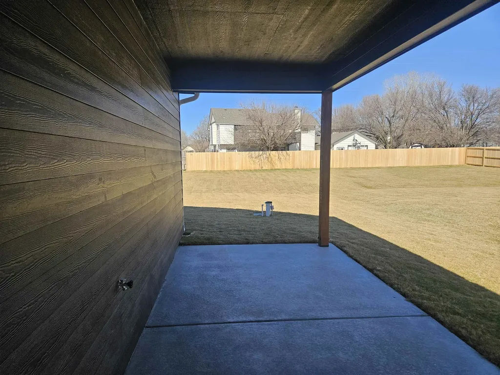 919 N Forestview Street Wichita KS 67235