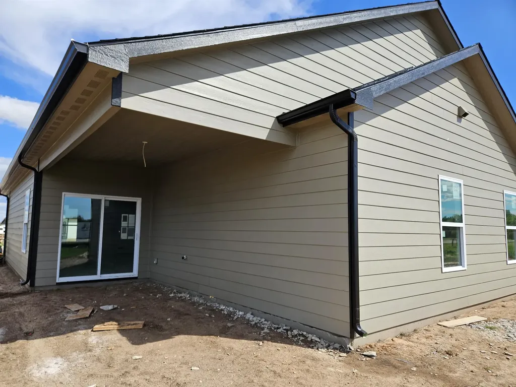 919 N Forestview Street Wichita KS 67235