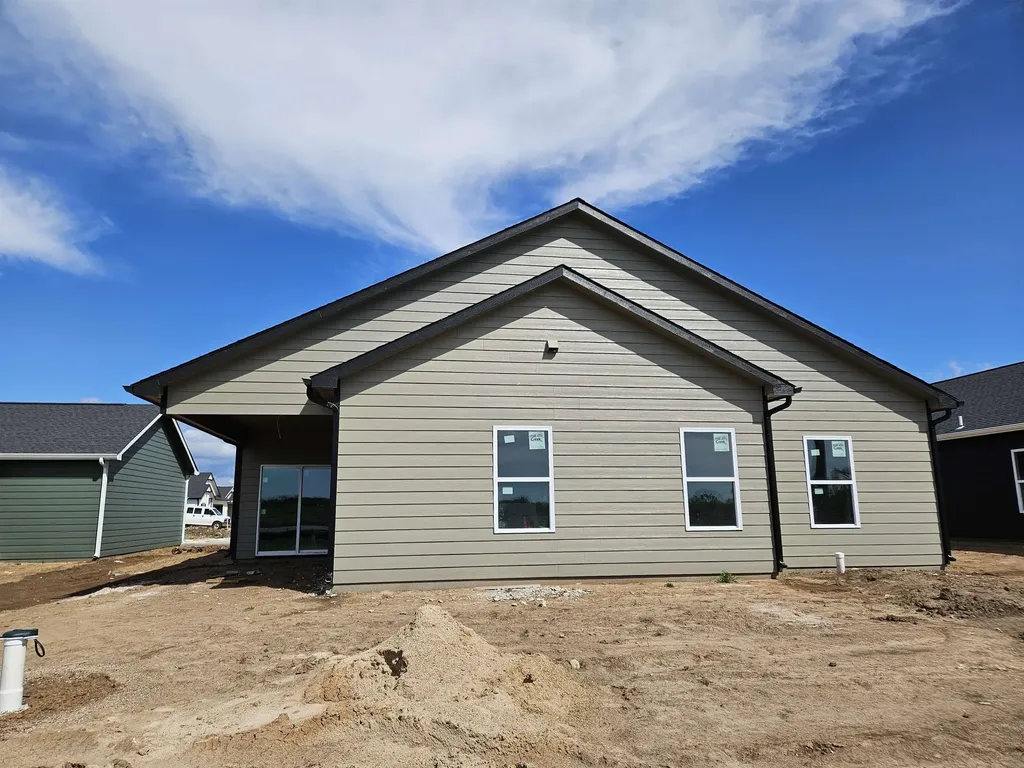 919 N Forestview Street Wichita KS 67235