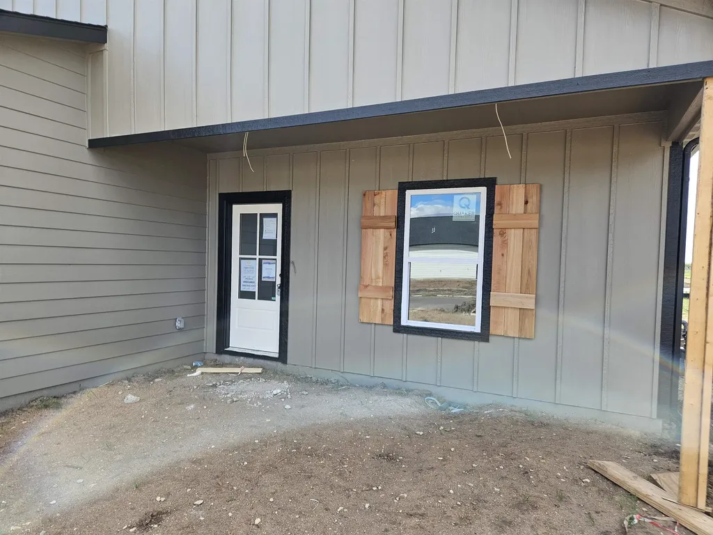 919 N Forestview Street Wichita KS 67235