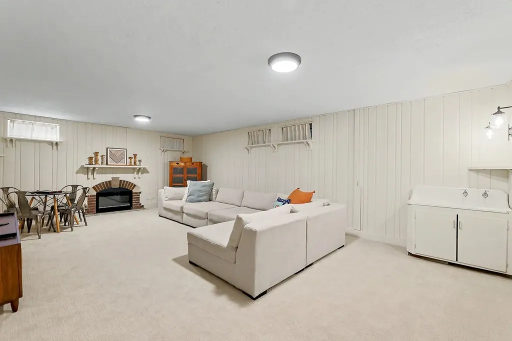 102 N Terrace Drive Wichita KS 67208
