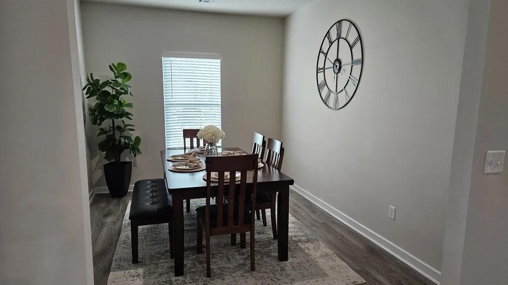 928 N Forestview Court Wichita KS 67235