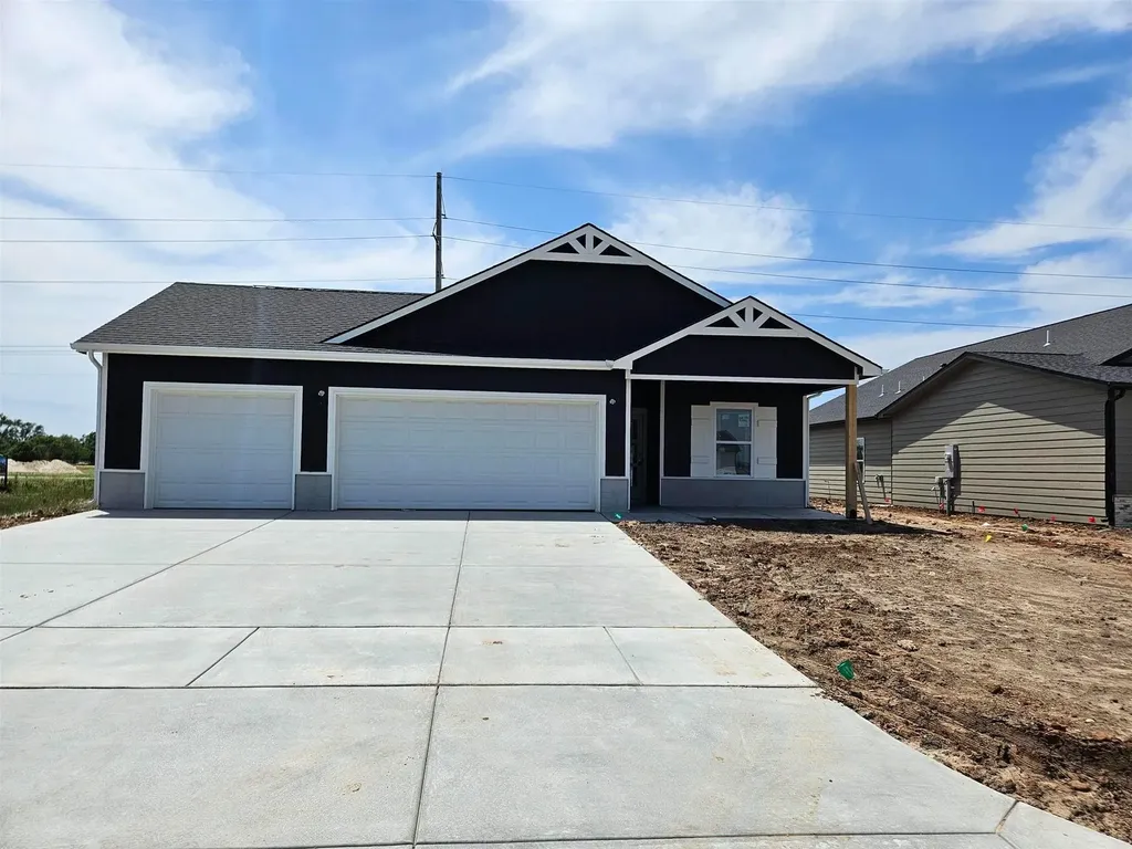 915 N Forestview Street Wichita KS 67235