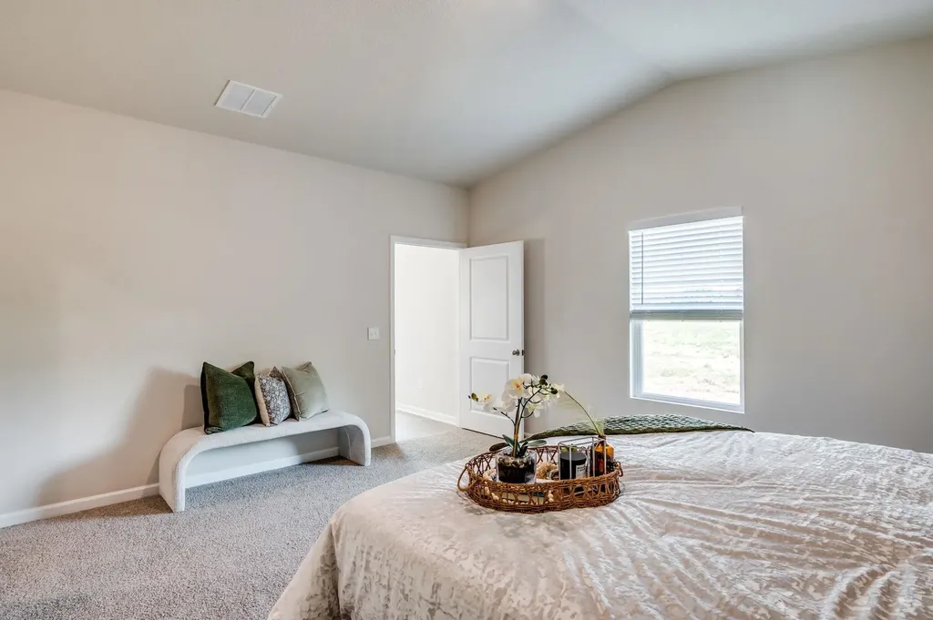 915 N Forestview Street Wichita KS 67235
