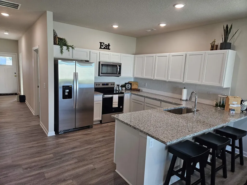 927 N Forestview Street Wichita KS 67235