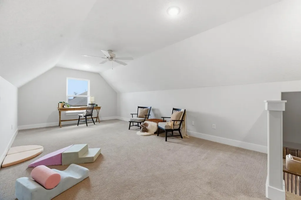 7905 E Turquoise Trail Bel Aire KS 67226