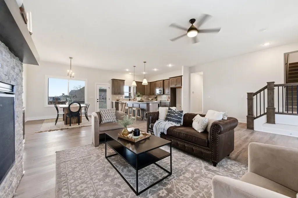 7905 E Turquoise Trail Bel Aire KS 67226