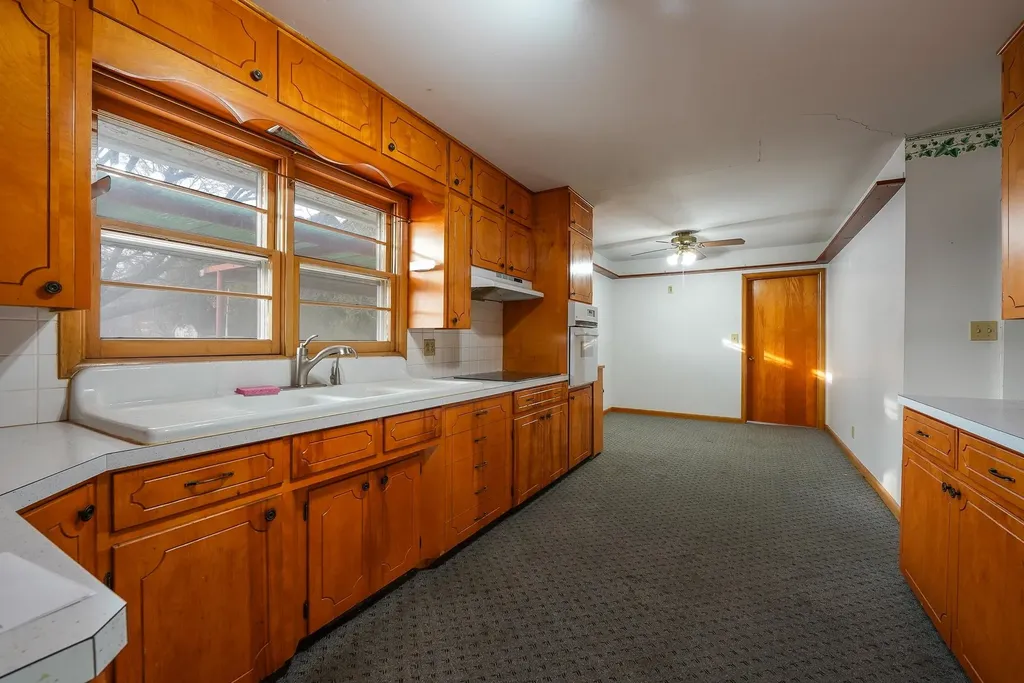 111 S Jefferson Street Eureka KS 67045