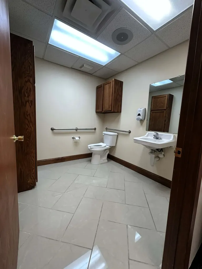 222 E 9th Avenue Winfield KS 67156