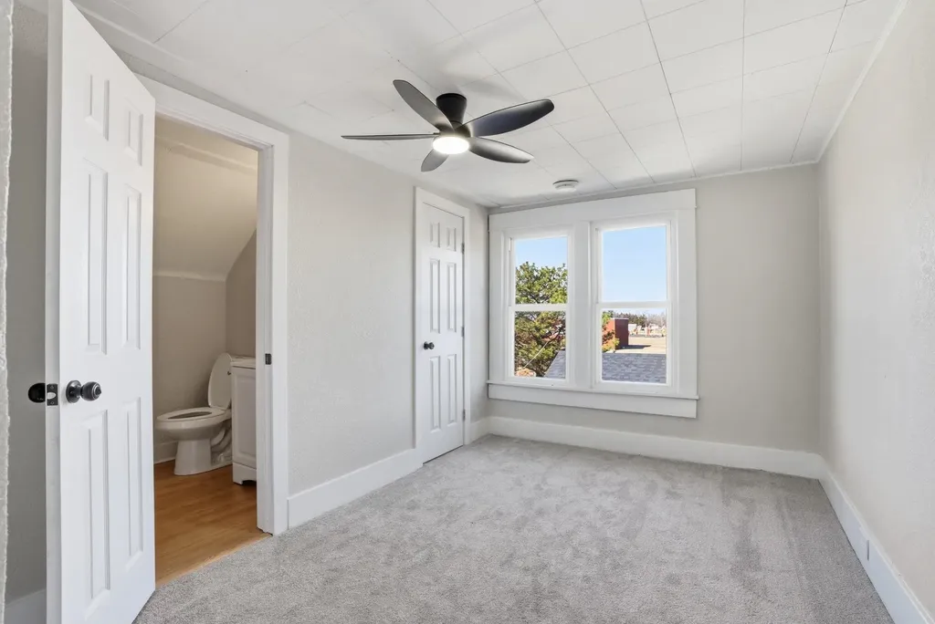 604 W Spring Avenue Conway Springs KS 67031