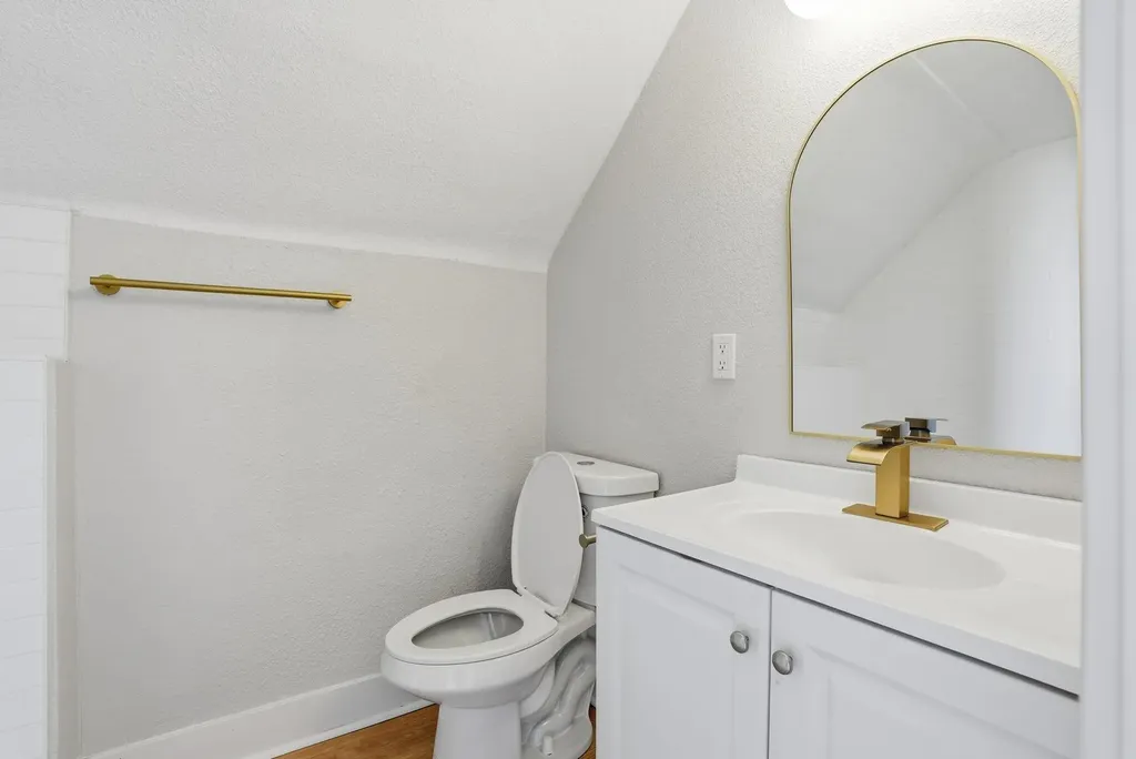 604 W Spring Avenue Conway Springs KS 67031