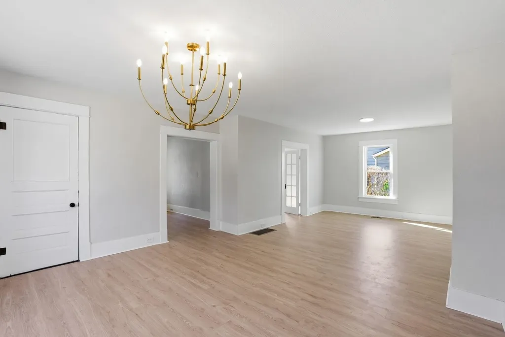604 W Spring Avenue Conway Springs KS 67031