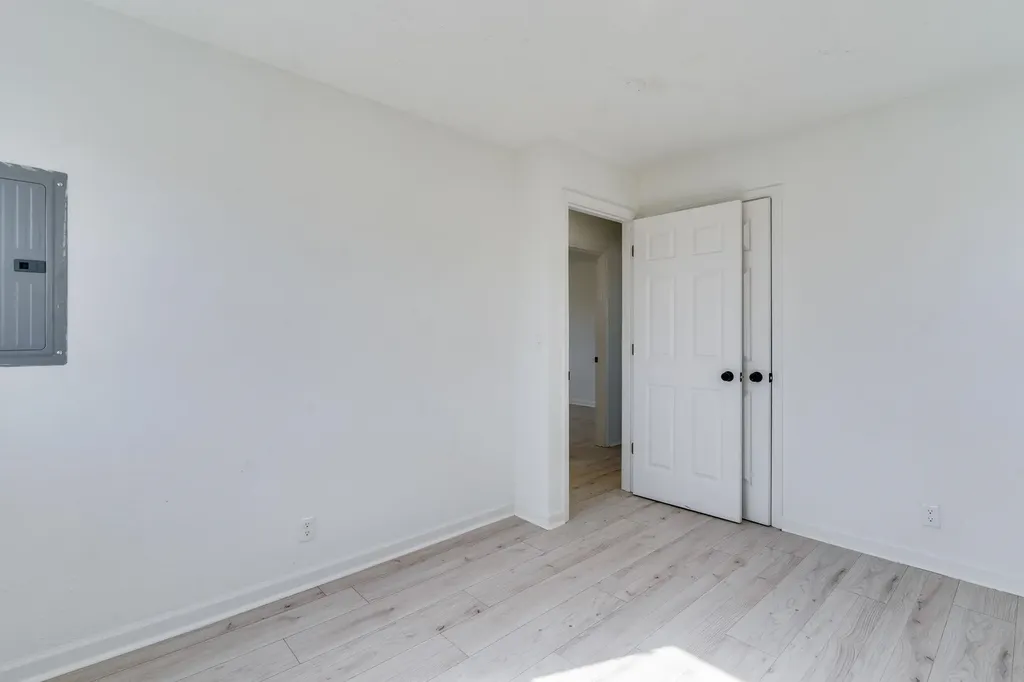 7035 W Newell Street Wichita KS 67212
