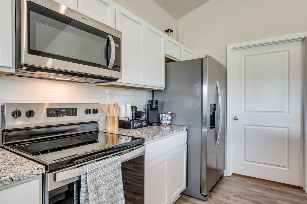 924 N Forestview Court Wichita KS 67235