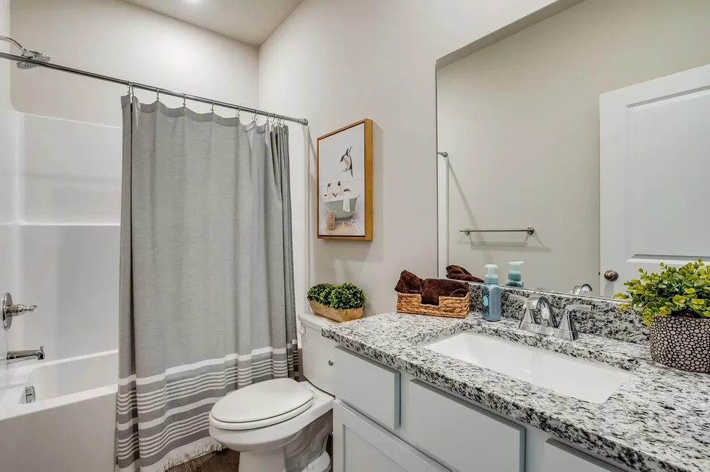 924 N Forestview Court Wichita KS 67235