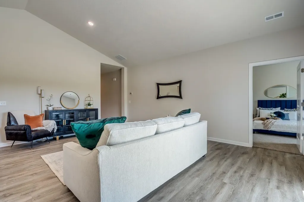 924 N Forestview Court Wichita KS 67235